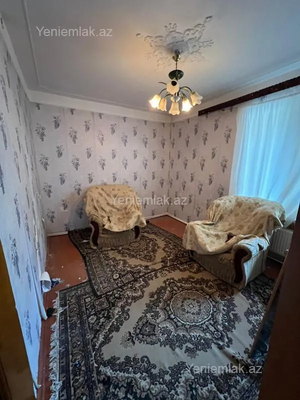 Satılır 3 otaqlı köhnə tikili 55 m²
