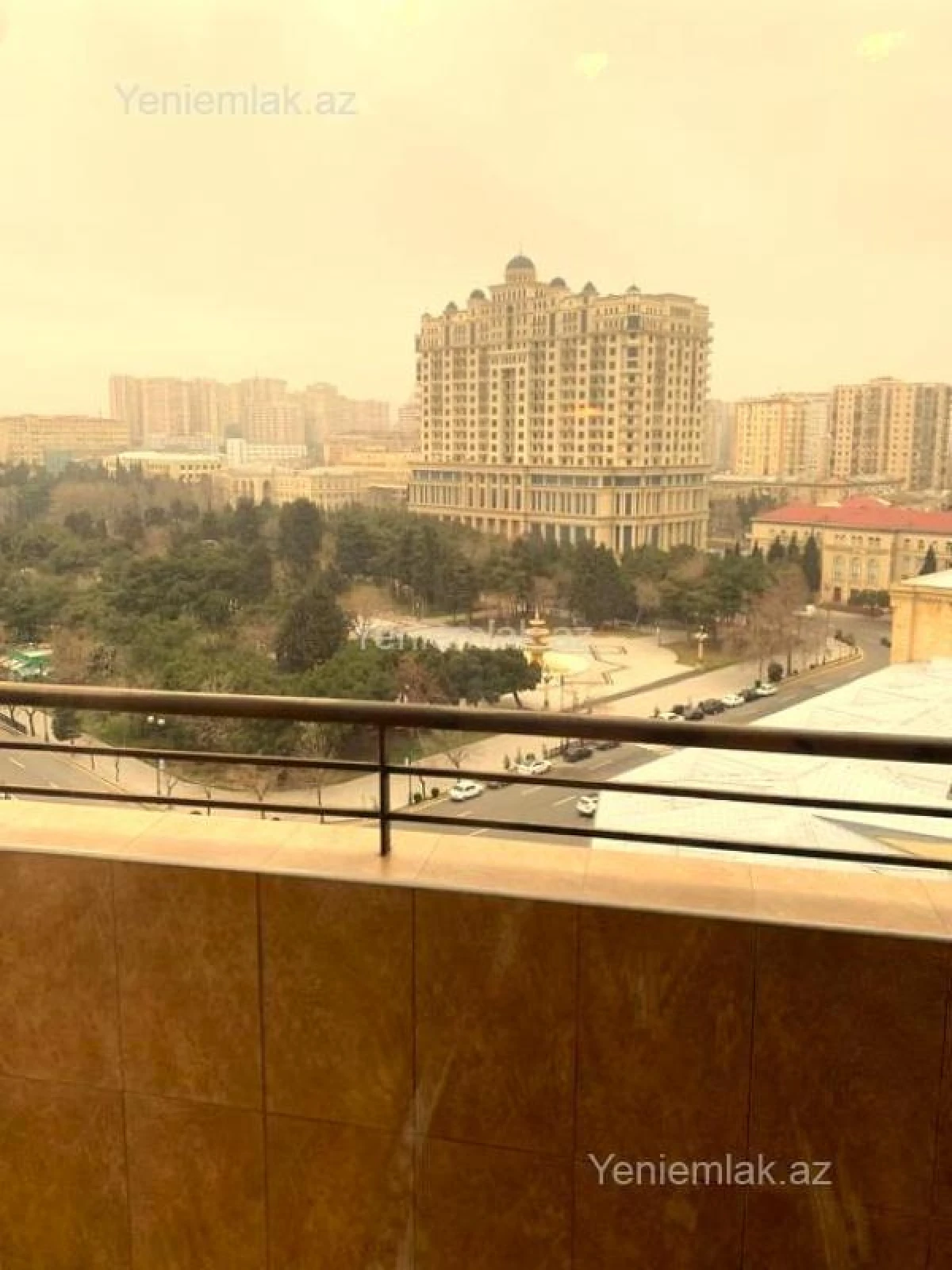 Satılır 4 otaqlı yeni tikili 200 m²