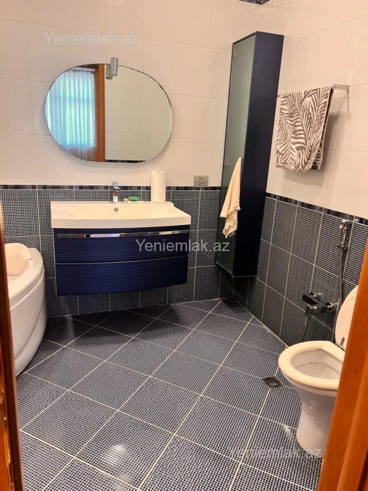 Satılır 4 otaqlı yeni tikili 200 m²