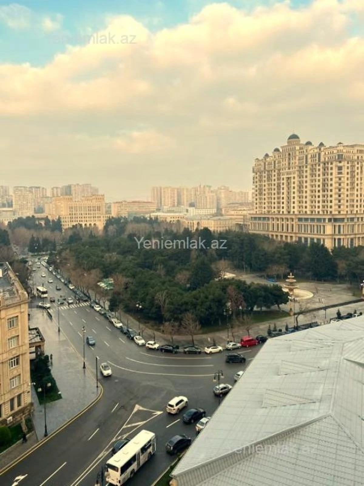 Satılır 4 otaqlı yeni tikili 200 m²