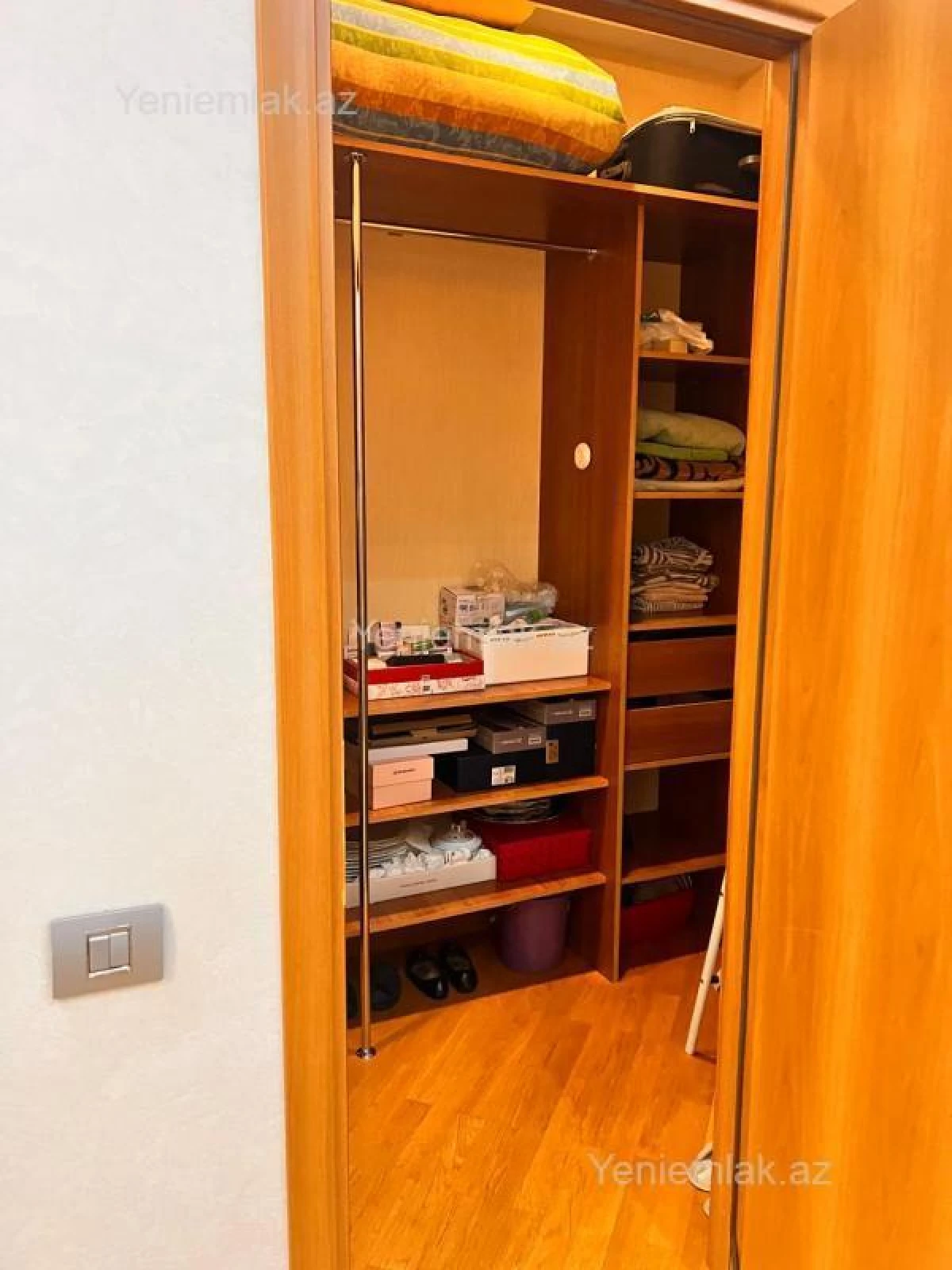 Satılır 4 otaqlı yeni tikili 200 m²