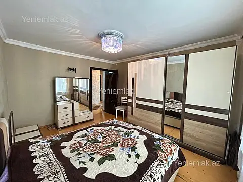 Satılır 3 otaqlı köhnə tikili 80 m²