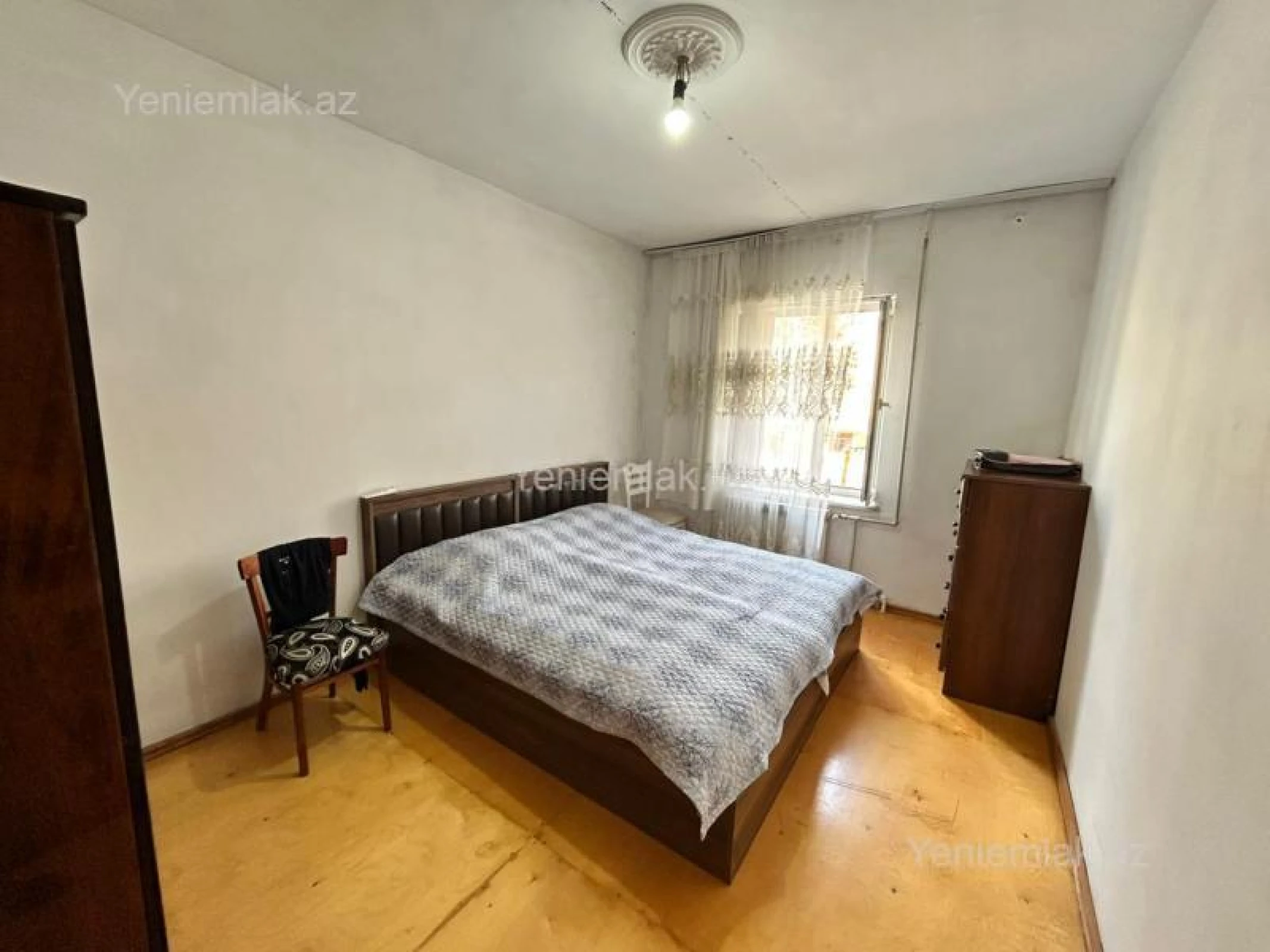Satılır 3 otaqlı köhnə tikili 80 m²