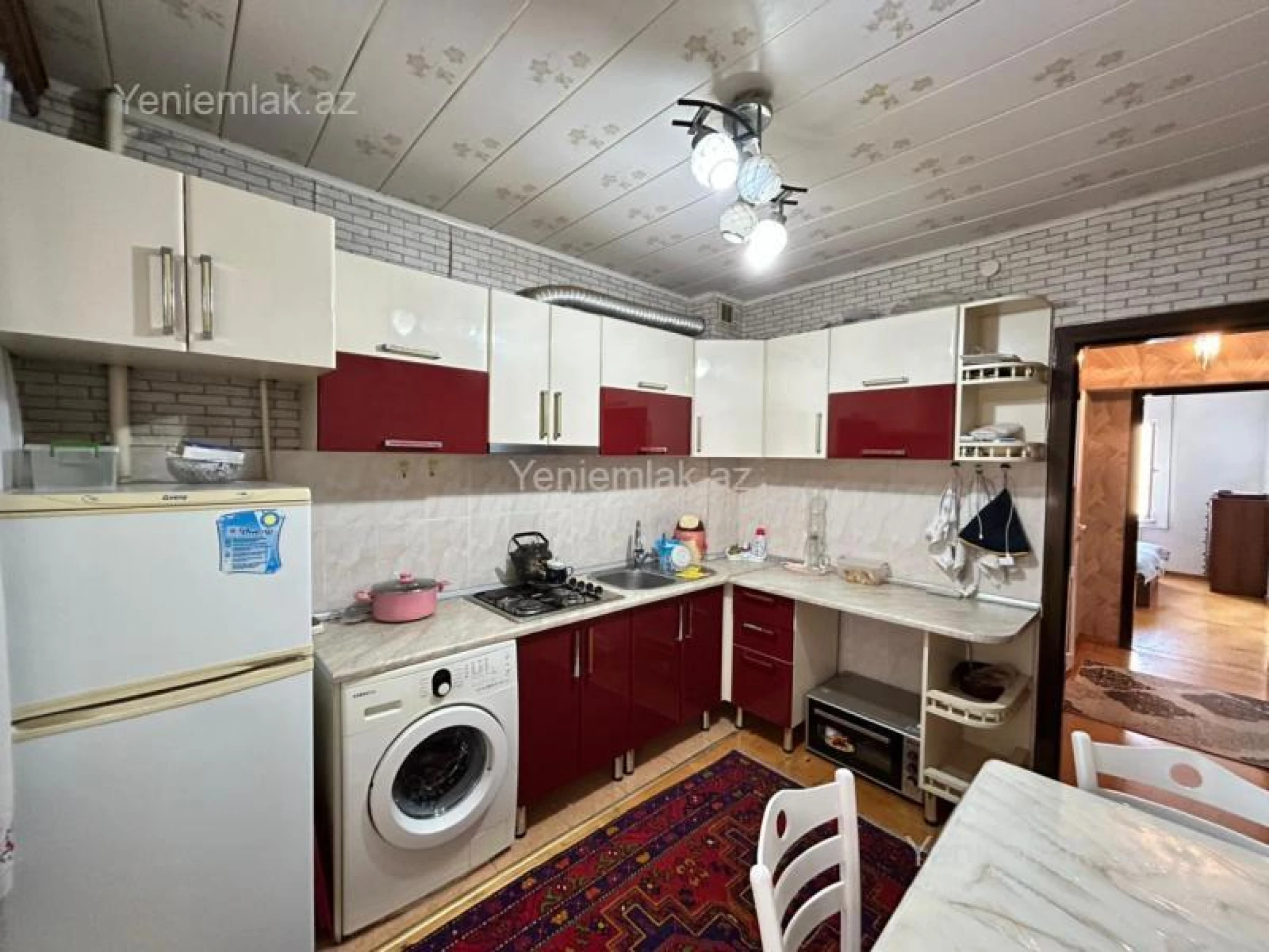 Satılır 3 otaqlı köhnə tikili 80 m²