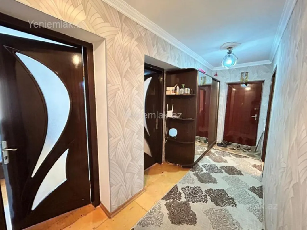 Satılır 3 otaqlı köhnə tikili 80 m²