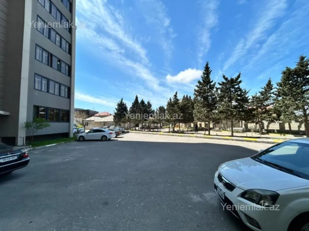 Satılır 3 otaqlı köhnə tikili 80 m²