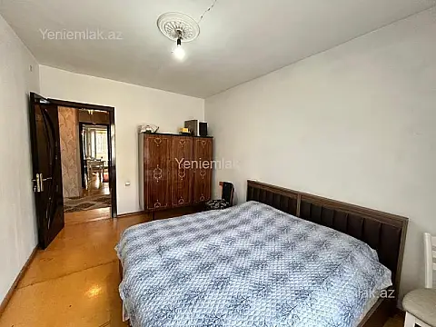 Satılır 3 otaqlı köhnə tikili 80 m²