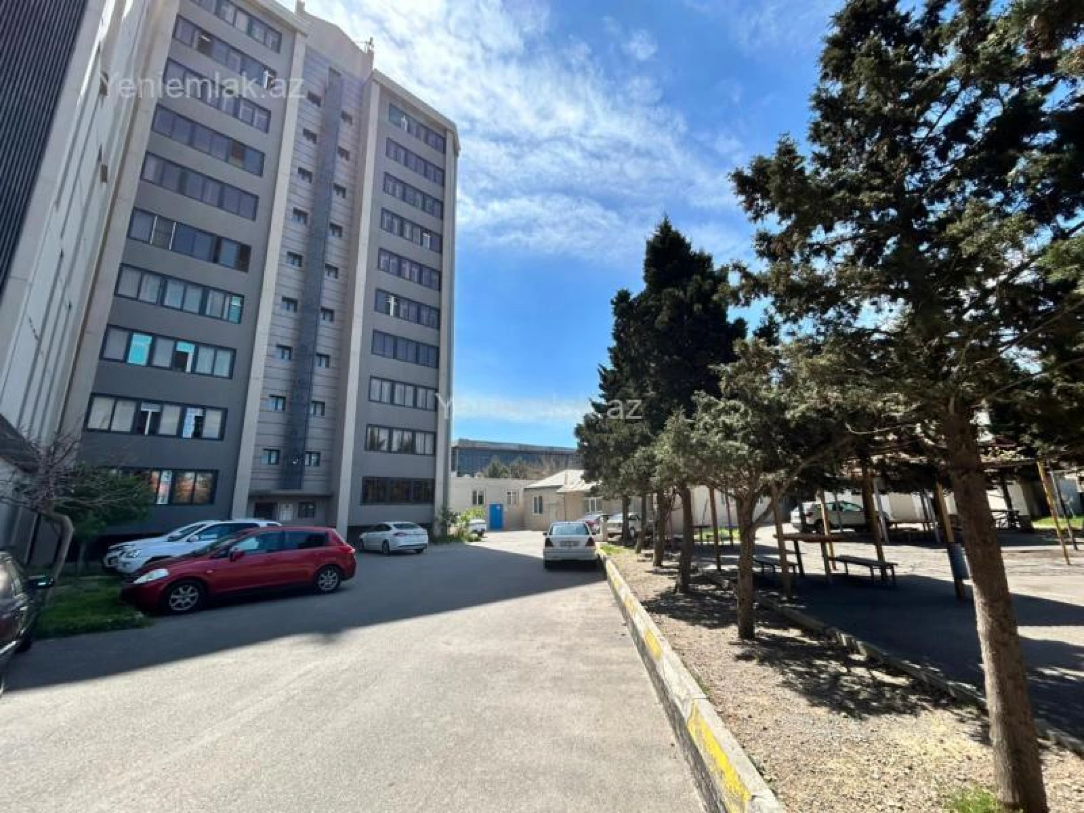 Satılır 3 otaqlı köhnə tikili 80 m²