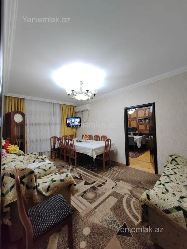 Satılır 5 otaqlı köhnə tikili 100 m²
