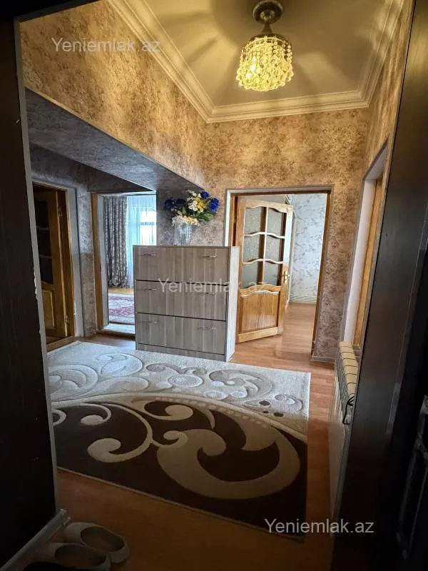 Satılır 5 otaqlı həyət evi 77 m²