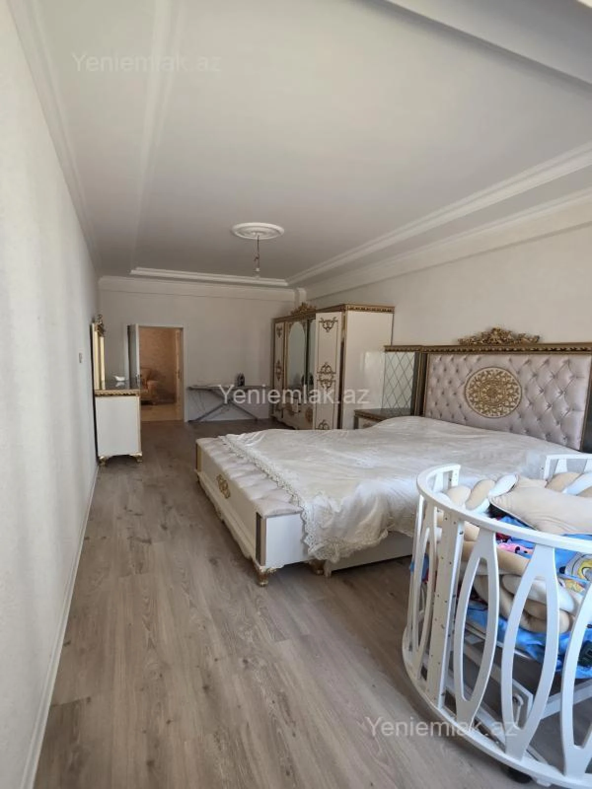 Satılır 2 otaqlı yeni tikili 81 m²