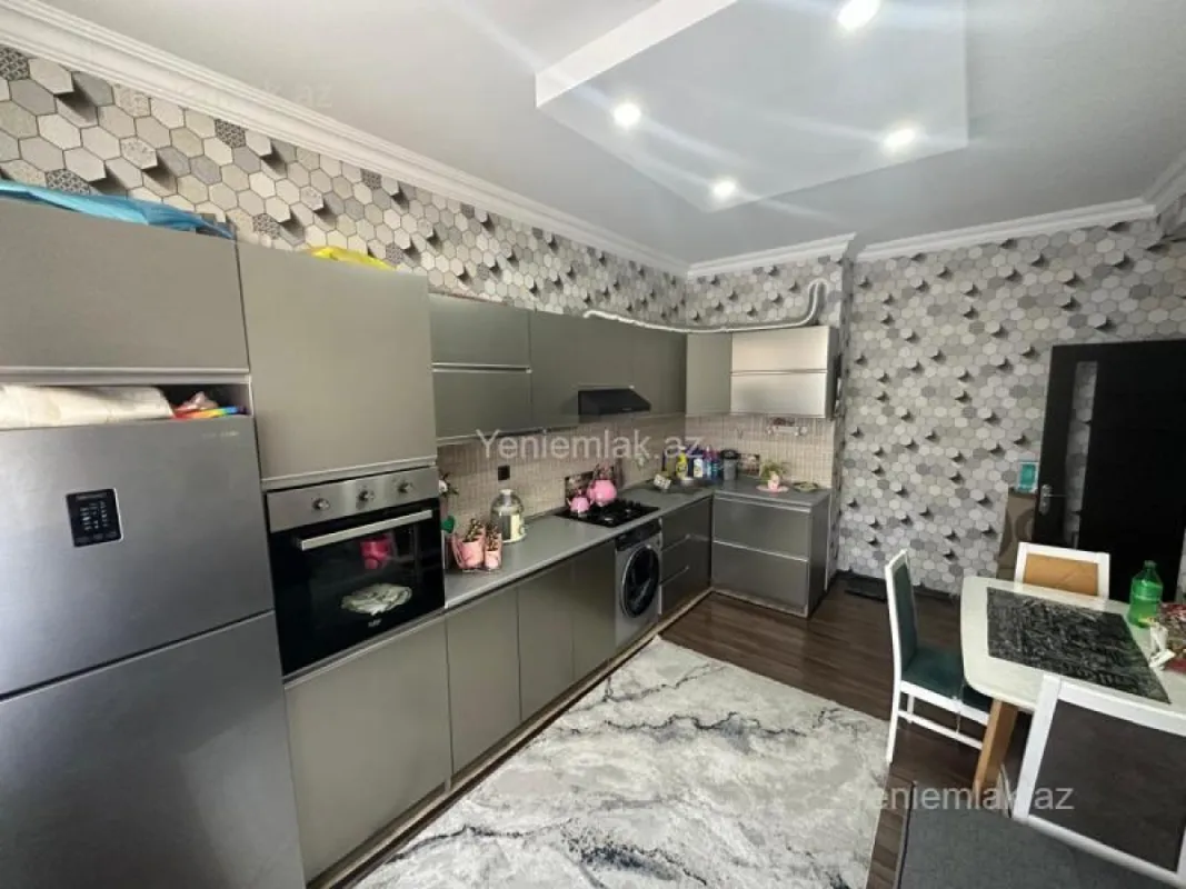 Satılır 2 otaqlı yeni tikili 90 m²
