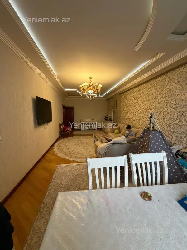 Satılır 3 otaqlı yeni tikili 149 m²