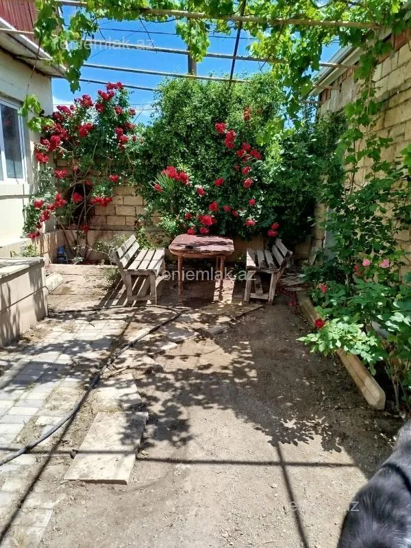 Satılır 4 otaqlı həyət evi 120 m²