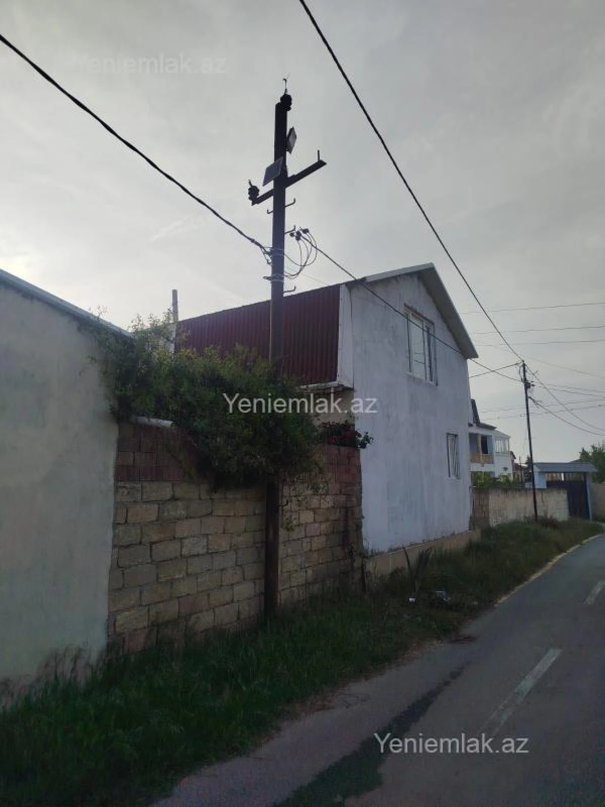 Satılır 4 otaqlı həyət evi 120 m²