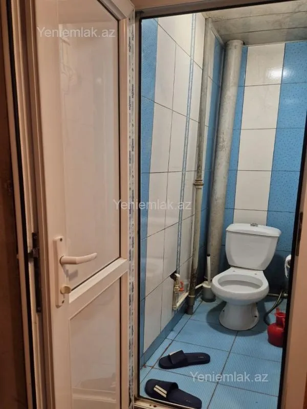 Satılır 2 otaqlı köhnə tikili 55 m²