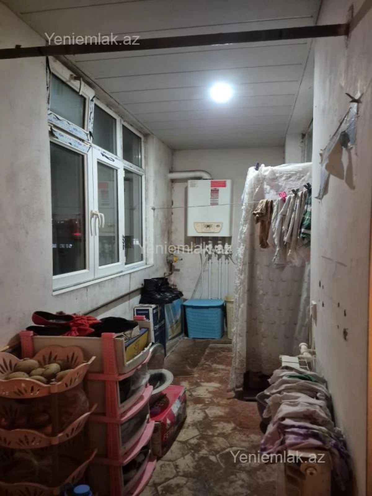Satılır 2 otaqlı köhnə tikili 55 m²