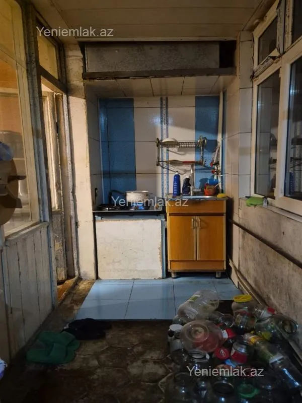 Satılır 2 otaqlı köhnə tikili 55 m²