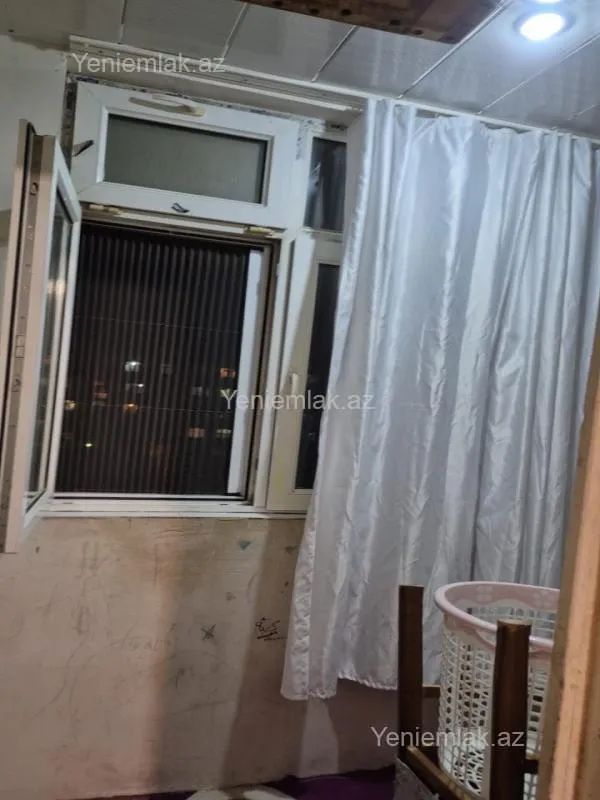 Satılır 2 otaqlı köhnə tikili 55 m²