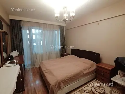 Satılır 3 otaqlı köhnə tikili 85 m²