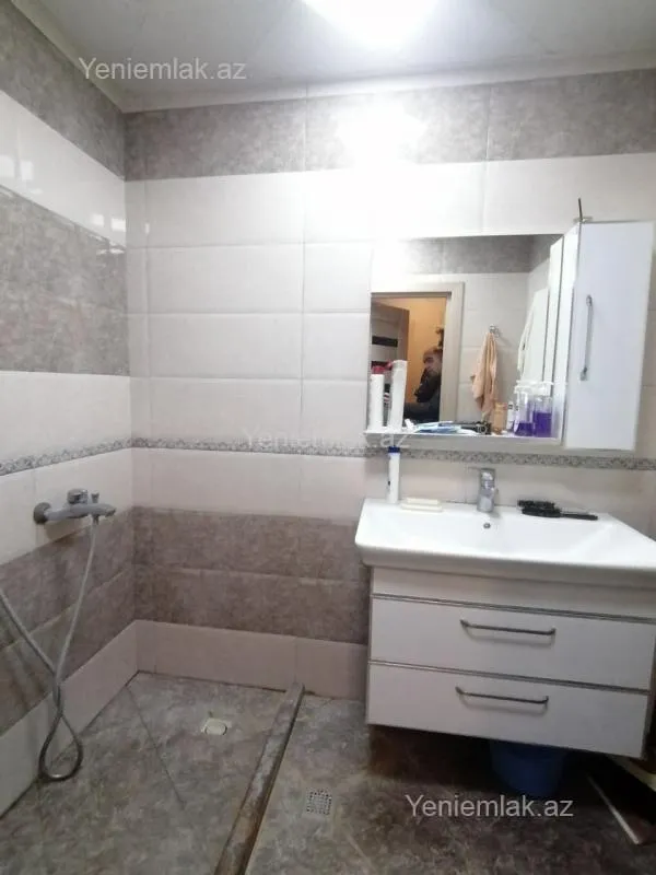 Satılır 3 otaqlı köhnə tikili 85 m²