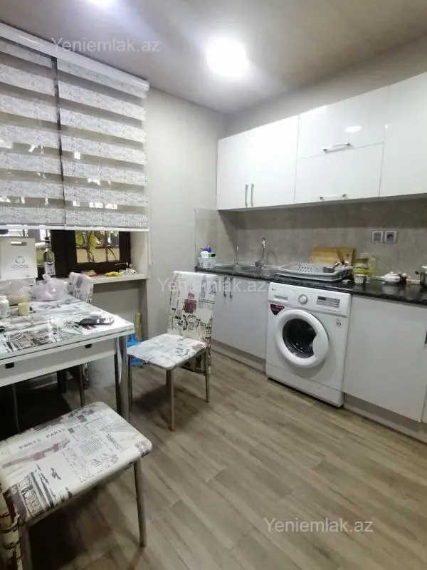 Satılır 3 otaqlı köhnə tikili 85 m²