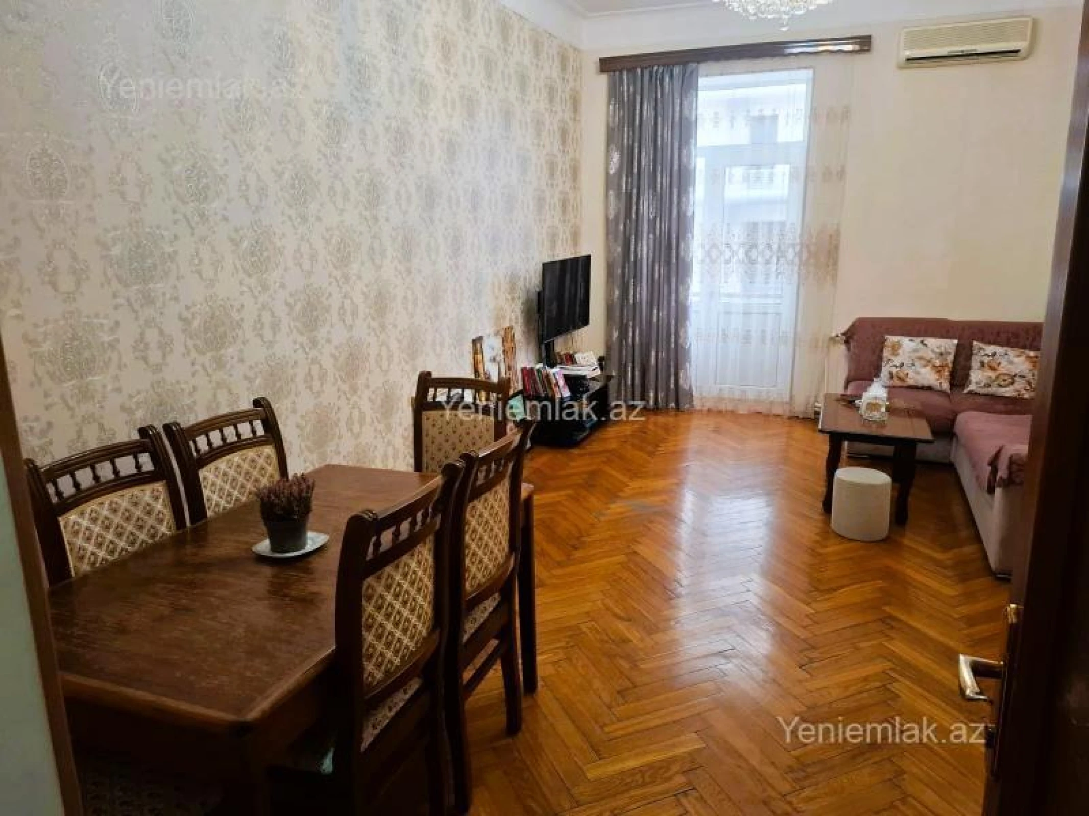 Satılır 3 otaqlı köhnə tikili 93 m²