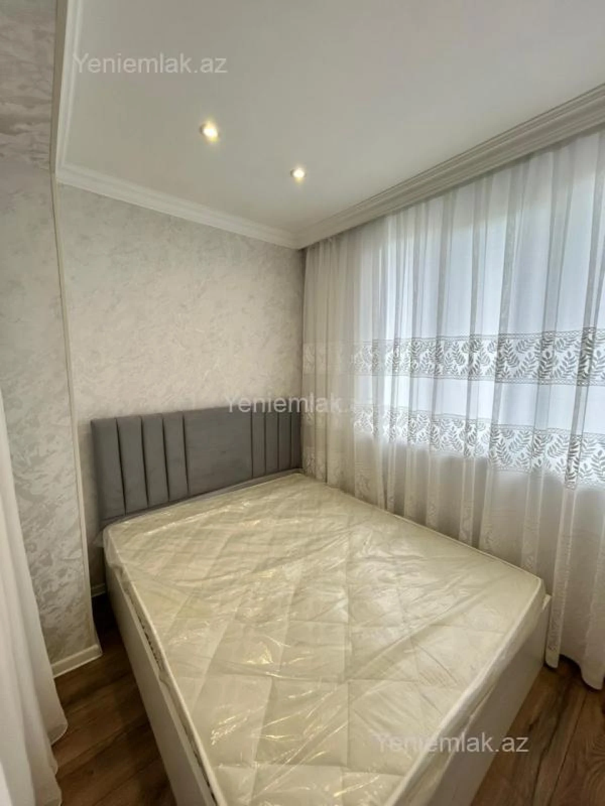 Satılır 1 otaqlı köhnə tikili 40 m²