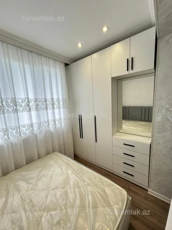 Satılır 1 otaqlı köhnə tikili 40 m²