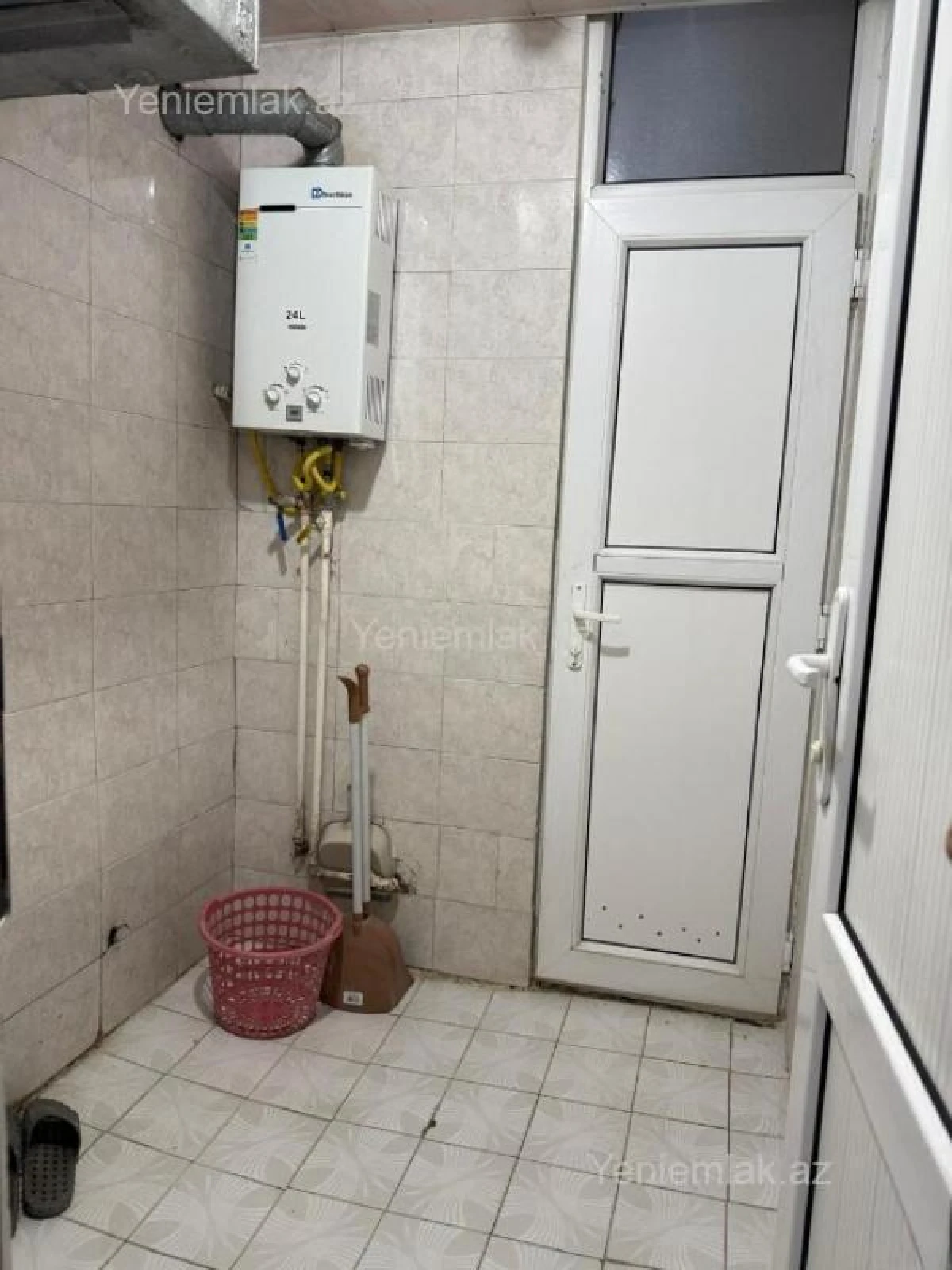 Satılır 2 otaqlı köhnə tikili 55 m²
