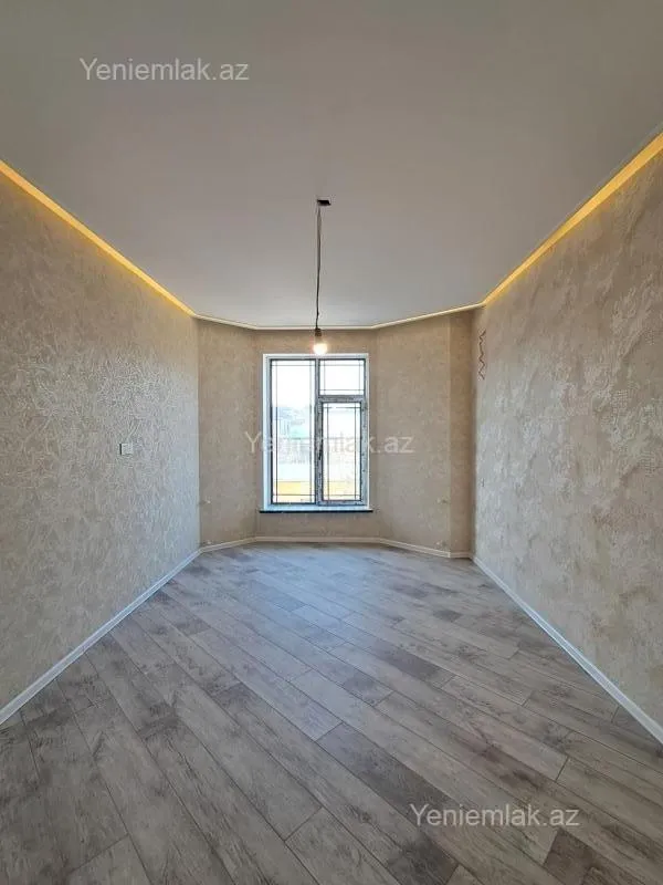 Satılır 5 otaqlı həyət evi 220 m²