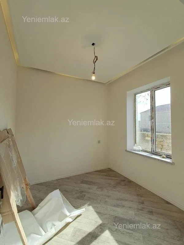 Satılır 5 otaqlı həyət evi 220 m²