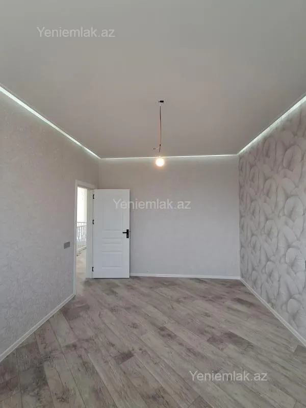 Satılır 5 otaqlı həyət evi 220 m²