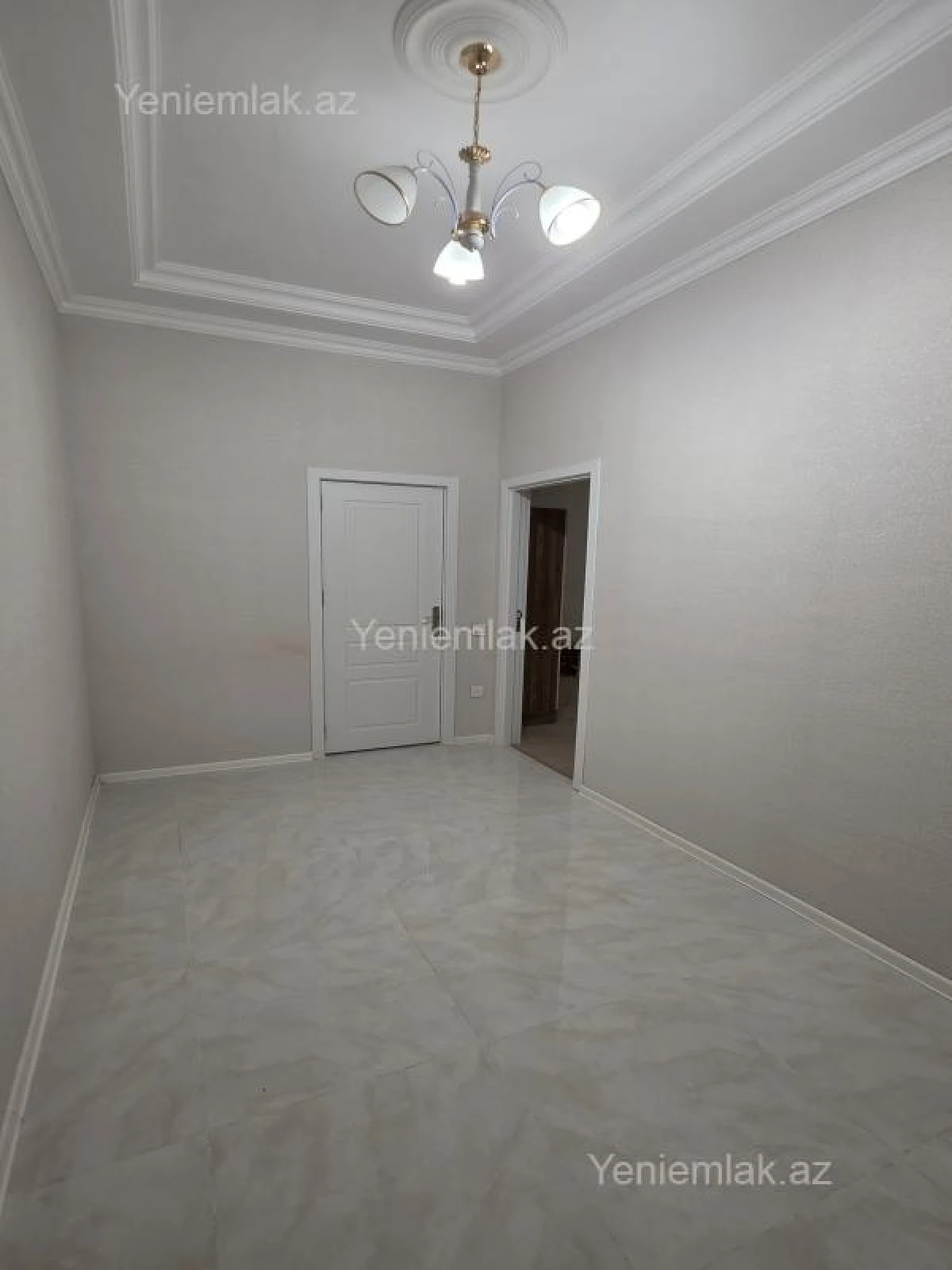 Satılır 2 otaqlı yeni tikili 74 m²
