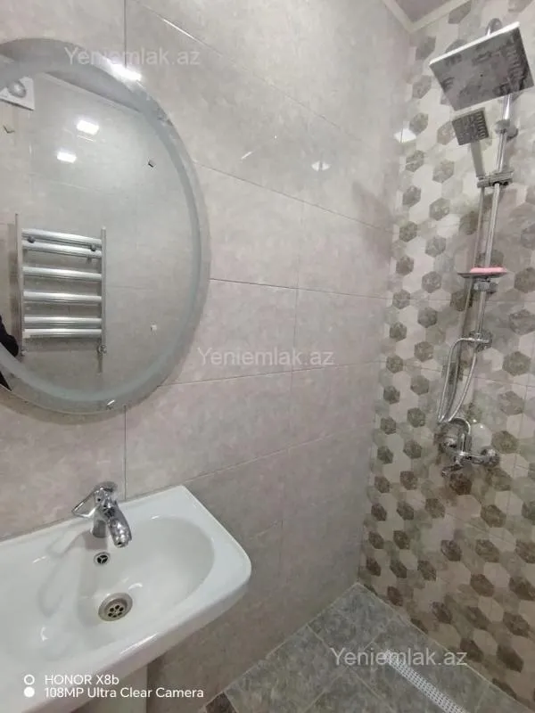 Satılır 2 otaqlı yeni tikili 80 m²