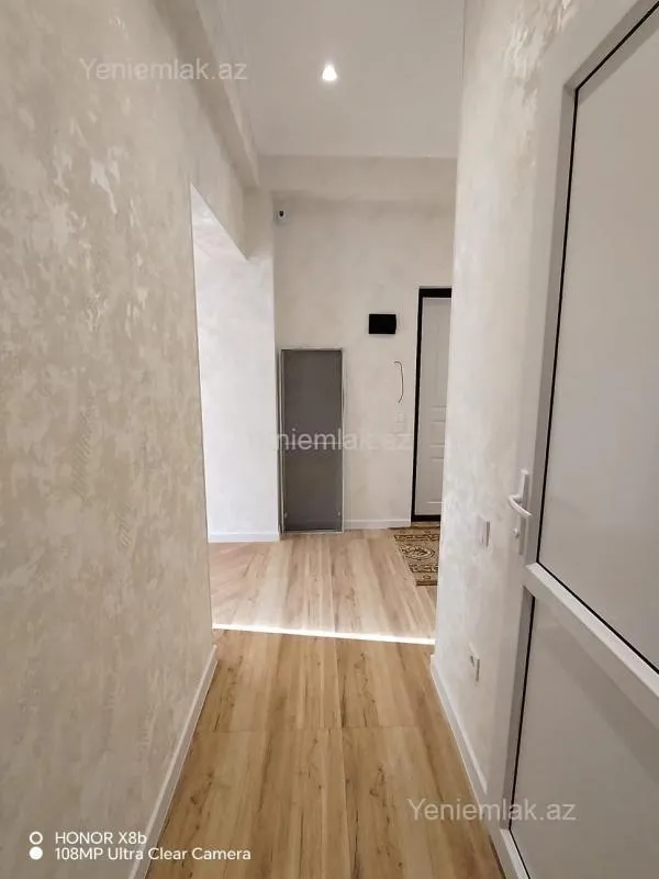 Satılır 2 otaqlı yeni tikili 80 m²