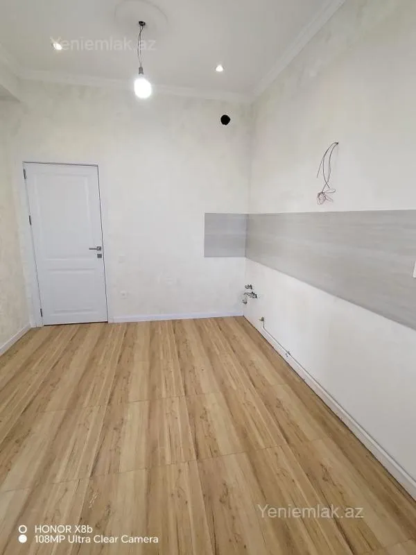 Satılır 2 otaqlı yeni tikili 80 m²