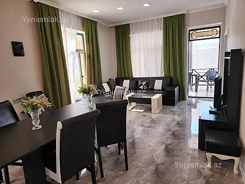 Satılır 4 otaqlı həyət evi 180 m²