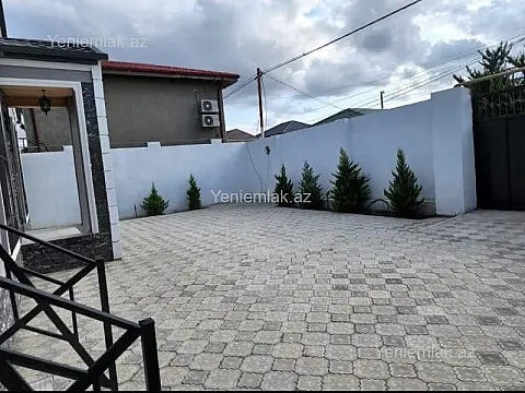 Satılır 4 otaqlı həyət evi 180 m²