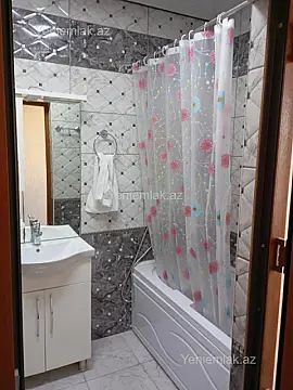 Satılır 3 otaqlı köhnə tikili 72 m²