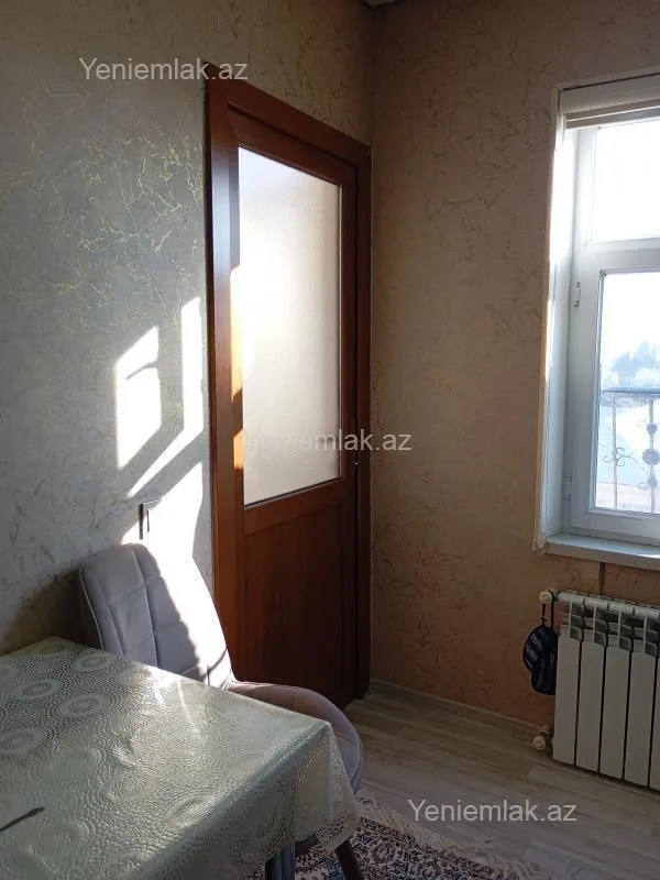 Satılır 3 otaqlı köhnə tikili 72 m²