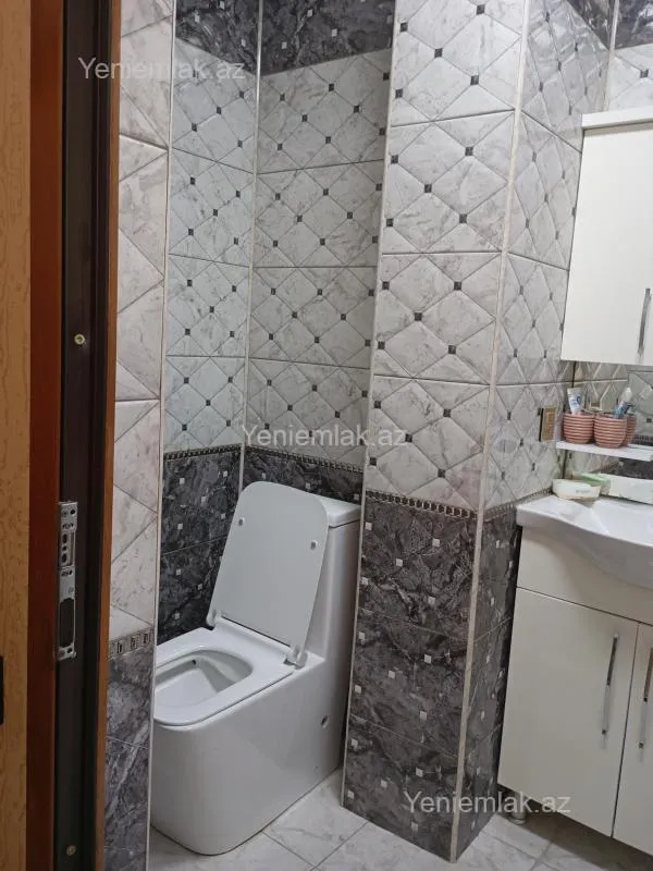 Satılır 3 otaqlı köhnə tikili 72 m²