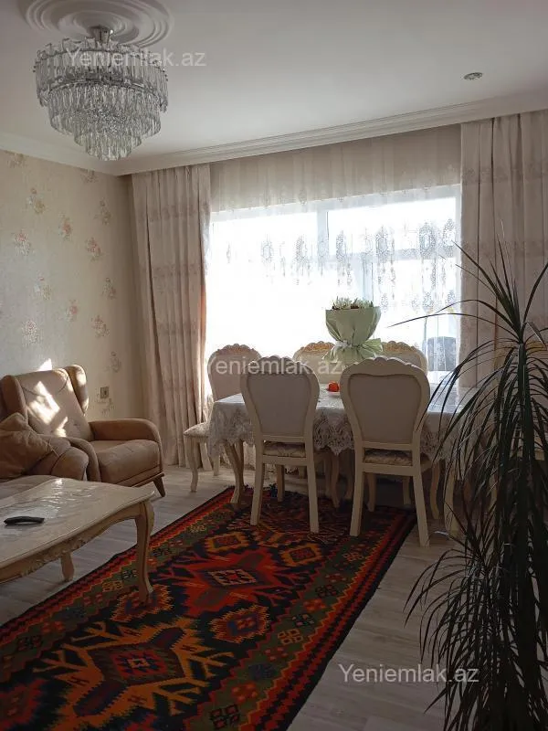 Satılır 3 otaqlı köhnə tikili 72 m²