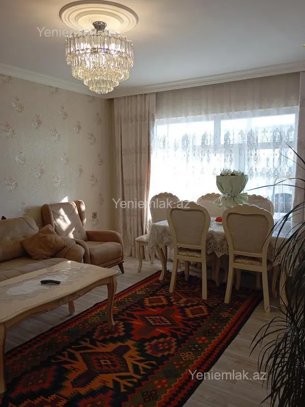 Satılır 3 otaqlı köhnə tikili 72 m²