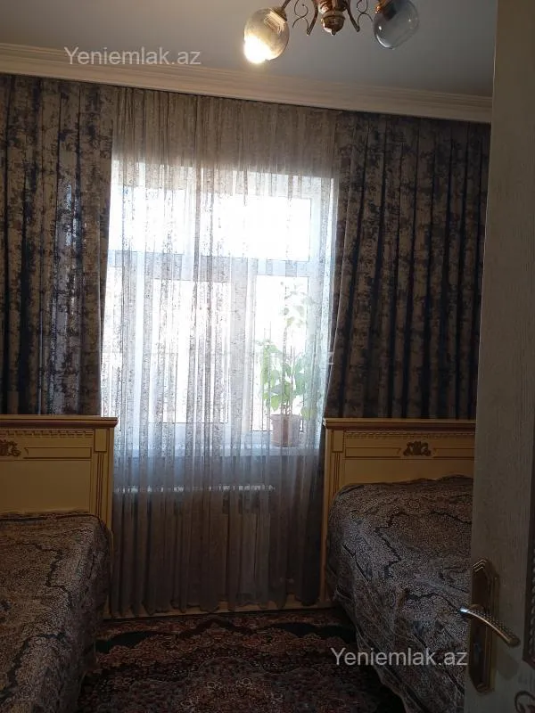 Satılır 3 otaqlı köhnə tikili 72 m²