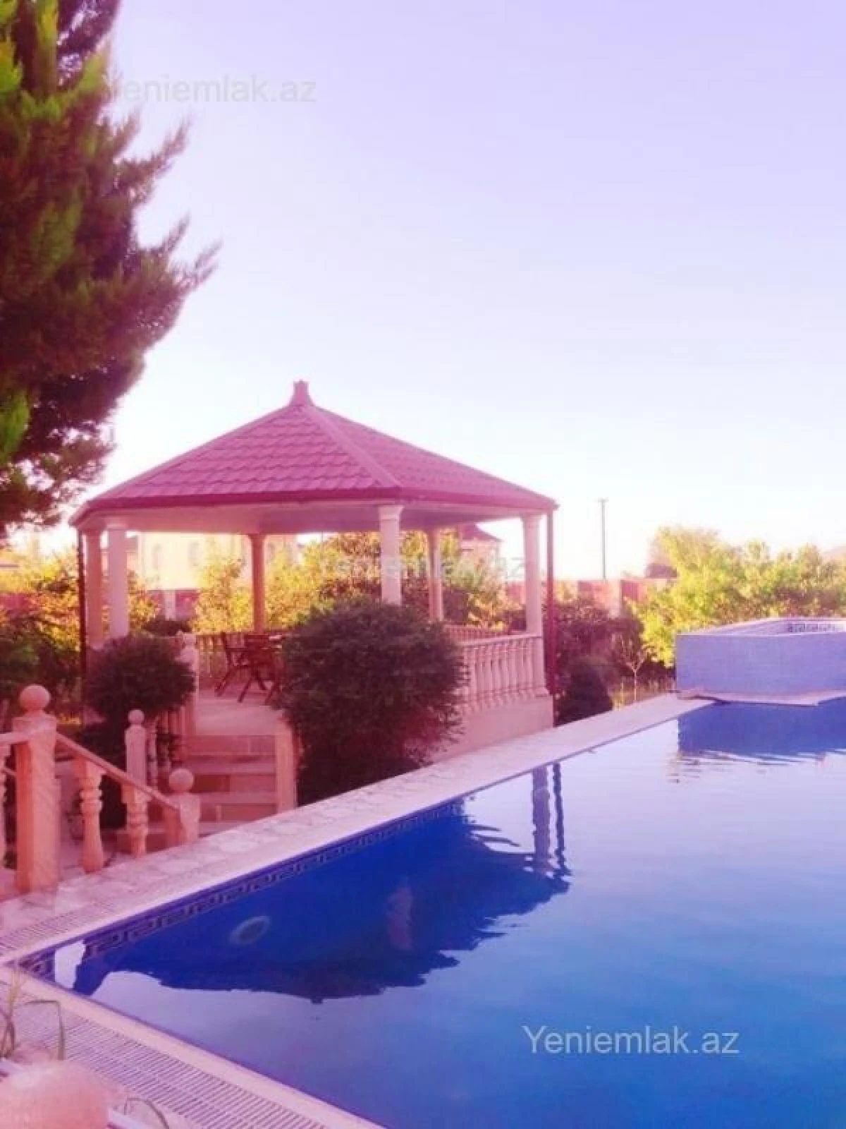 Satılır 7 otaqlı həyət evi 250 m²