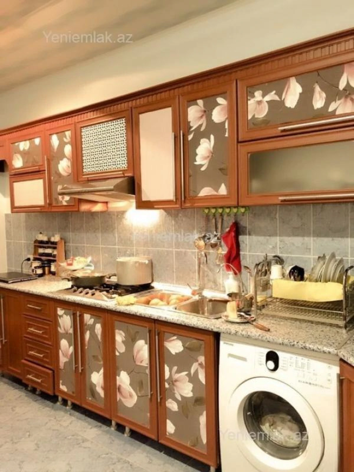 Satılır 7 otaqlı həyət evi 250 m²
