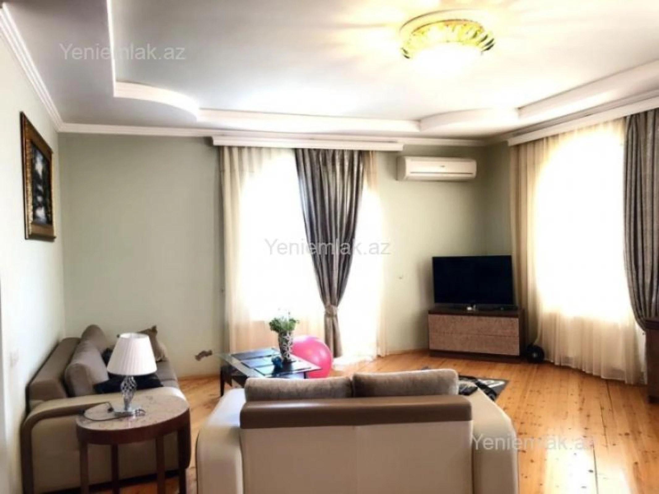 Satılır 7 otaqlı həyət evi 250 m²