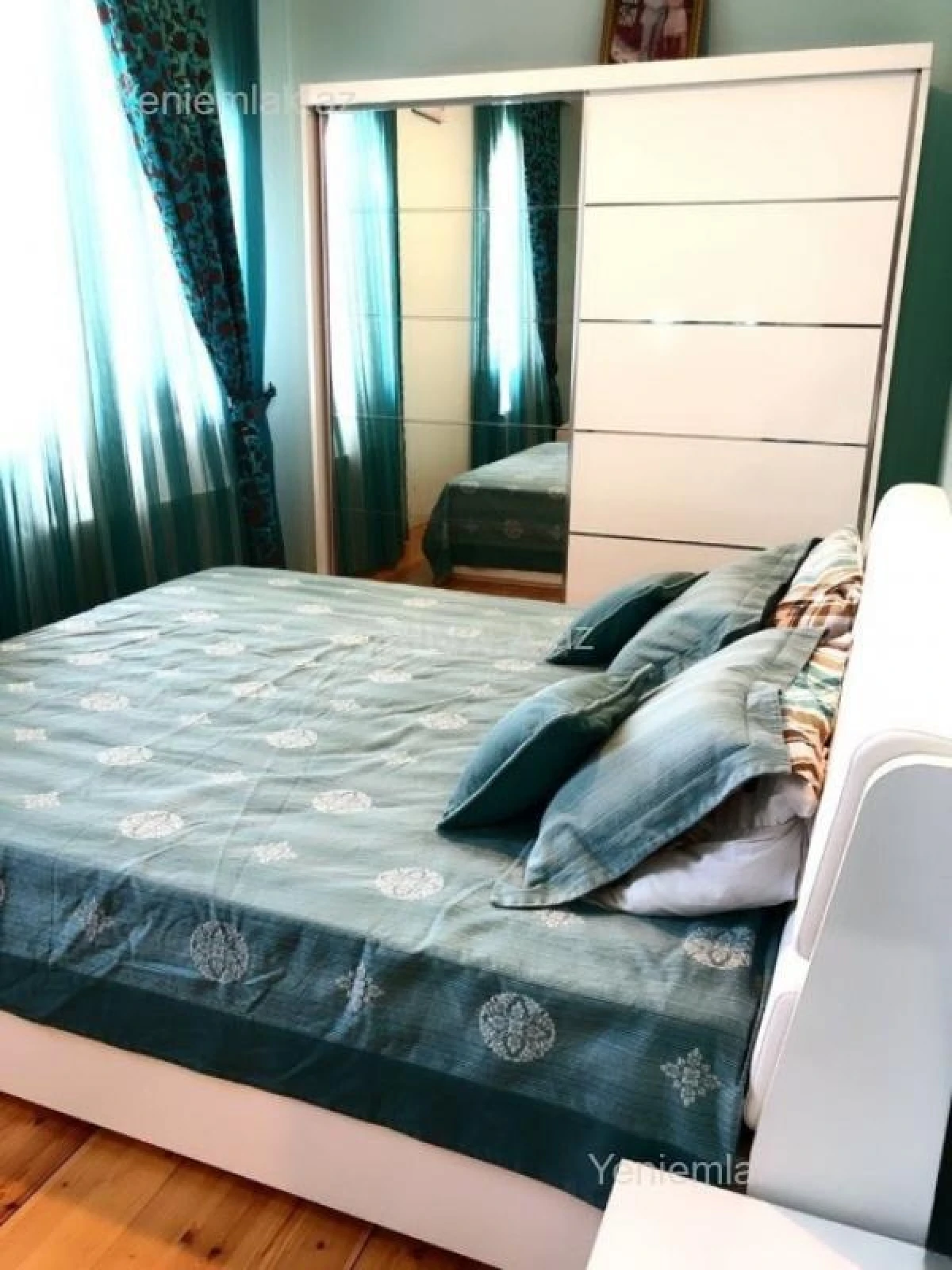 Satılır 7 otaqlı həyət evi 250 m²