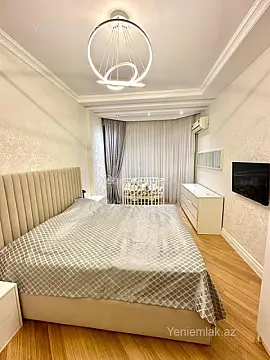 Satılır 3 otaqlı yeni tikili 140 m²